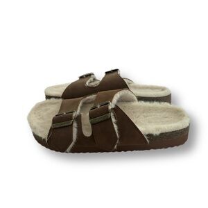 Brand New Women’s size 9 Sides with Fur